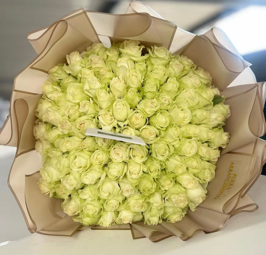 100 White roses