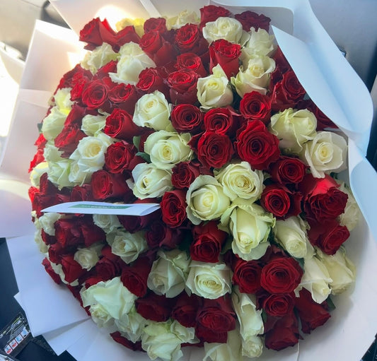 100 mixed roses
