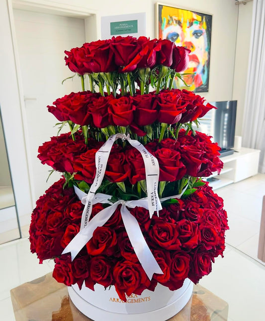 200 red roses in a box - Step design