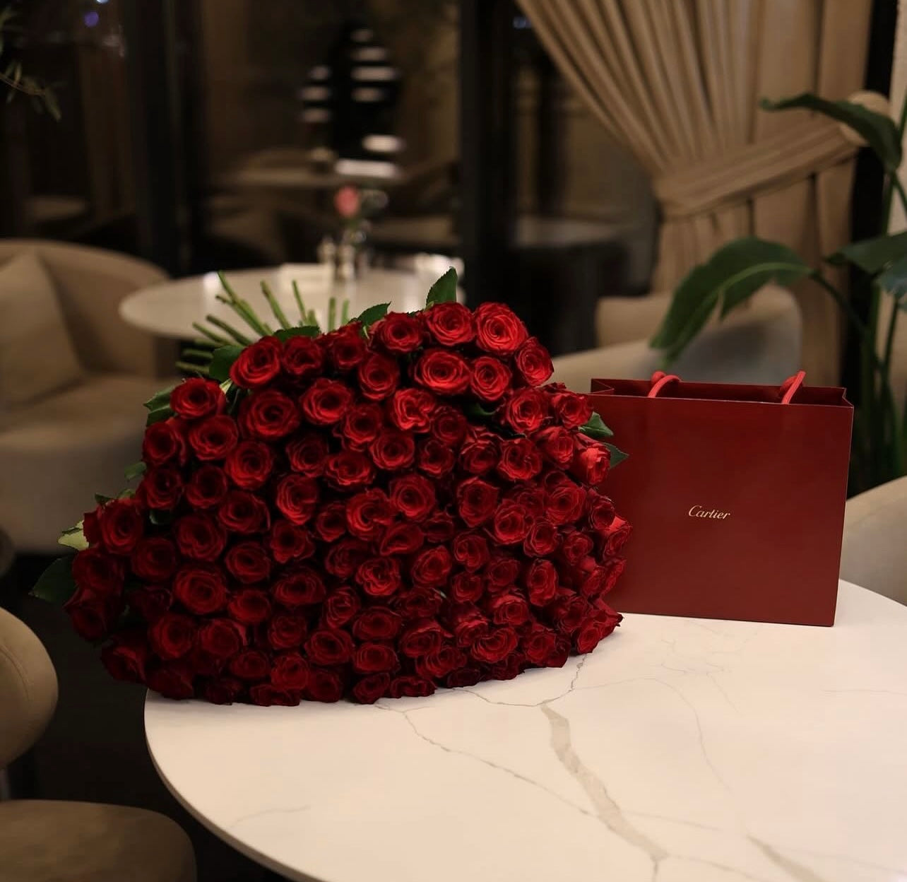 100 Red Roses