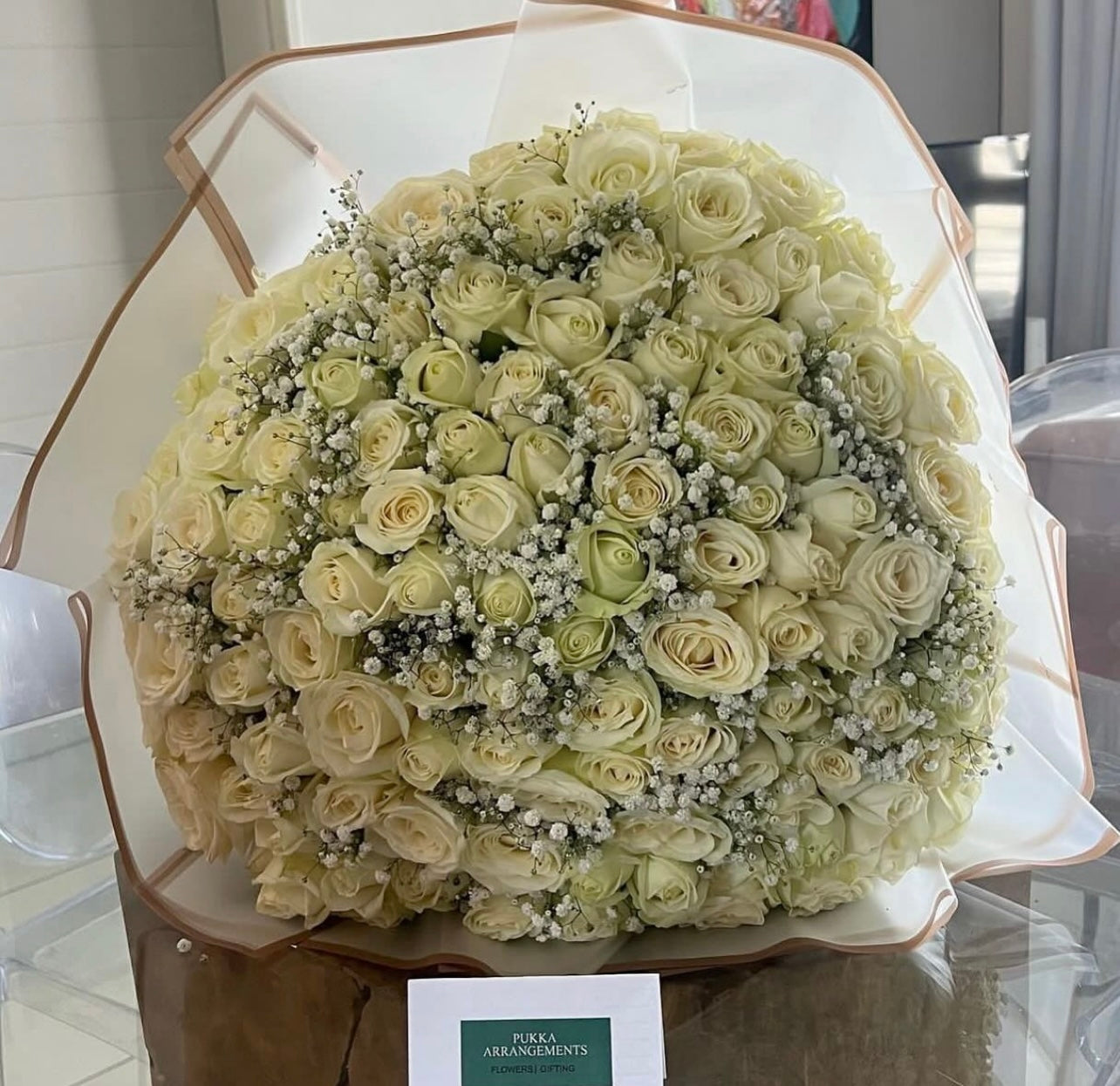 100 Roses with gyp