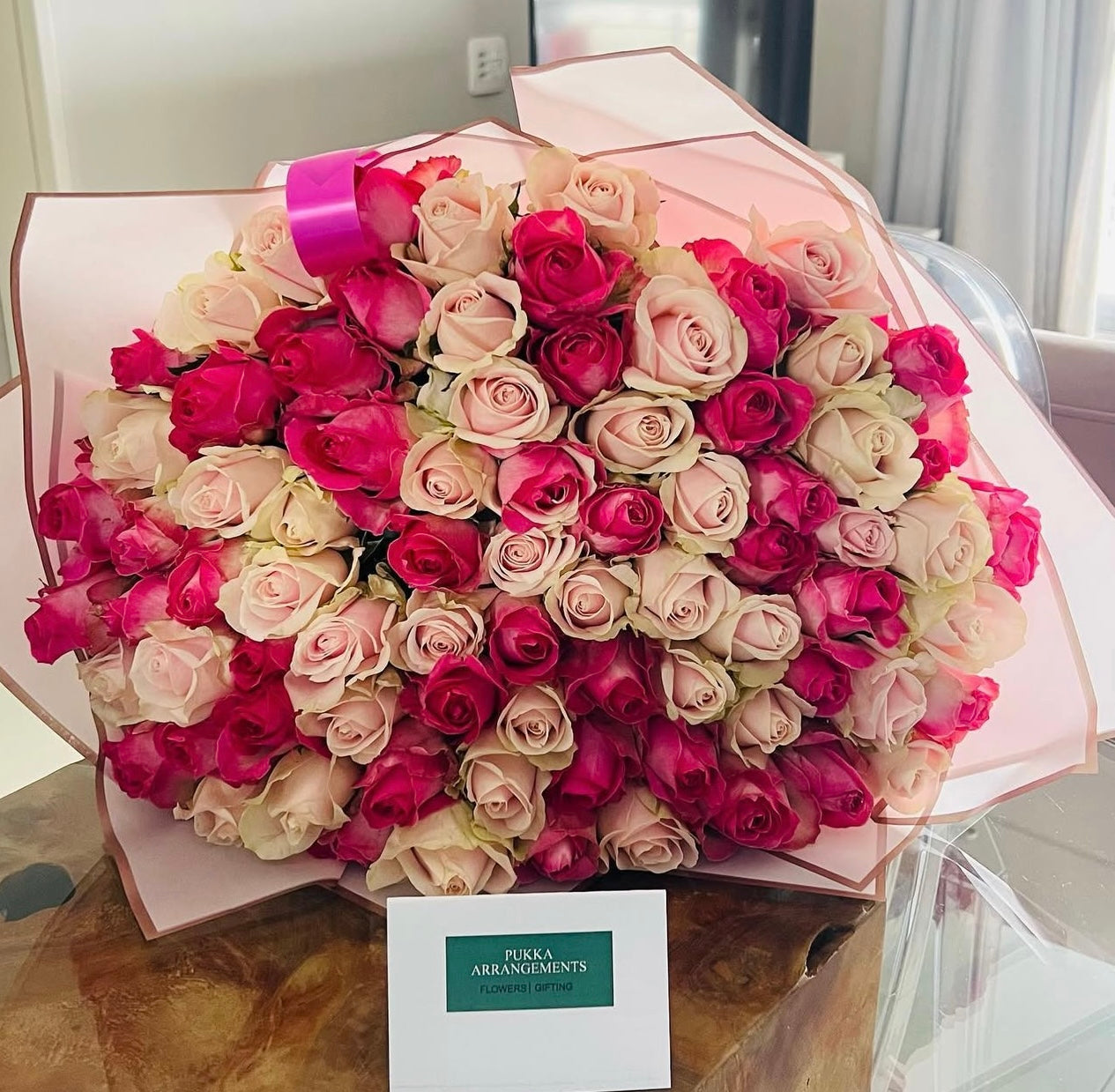 100 Pink Roses
