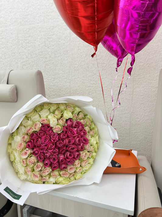 150 roses with a heart in the middle