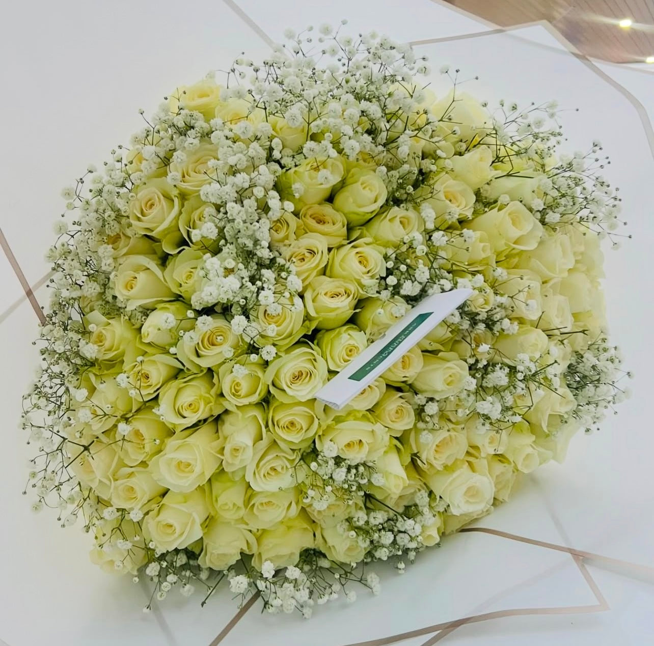 100 Roses with gyp